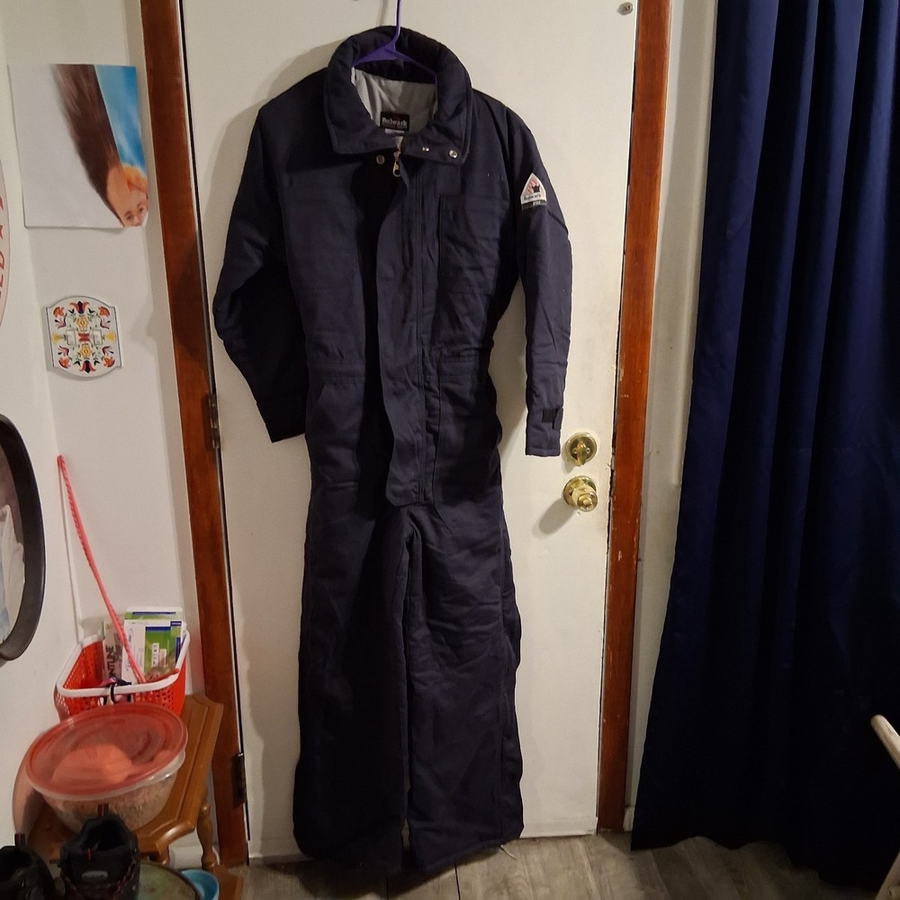 BULWARK CLC8NV Coverall: 36 cal/sq cm ATPV, Mens S Regular 36 in Max Chest/waist